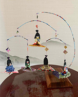 和紙人形のモビール