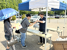 Hanaマルシェタイアップイベント「働く乗り物・堆肥の配布」