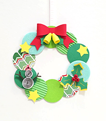 クリスマスリースをかざろう