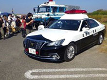 働く車と記念撮影