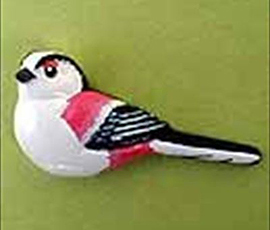 黒白ピンク!?エナガのバッジづくり