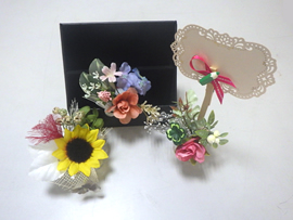 花と遊ぶ 楽々フラワーアレジメント体験