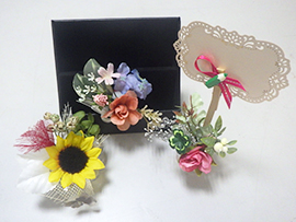 花と遊ぶ　楽々フラワーアレンジメント教室