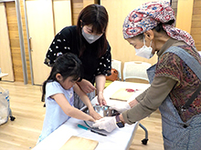 ふれあいまつり「げんこつ飴作り」