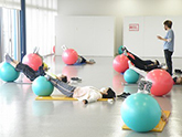 ボールエクササイズ　～バランスボールでエクササイズ～