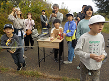 （6）「バッタ選手権」