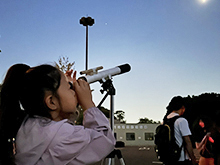 １３８星空入門「星空観察会」「きみも星空探検隊！望遠鏡を操作してみよう」